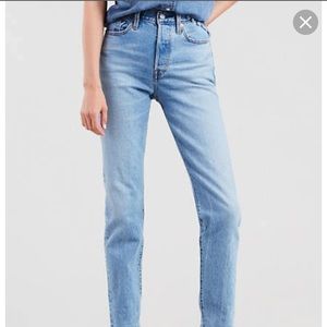 Levi’s Wedgie Fit Jeans size 27